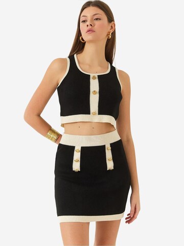 Bianco Lucci Knitted Top in Mixed colors: front