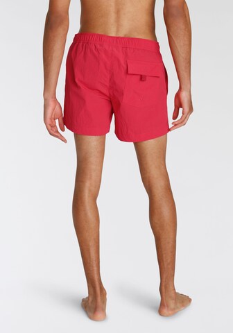 Champion Authentic Athletic Apparel Regular Zwemshorts in Rood