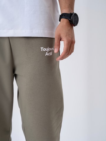 Regular Pantalon ' Apres ' Toujours Actif en vert