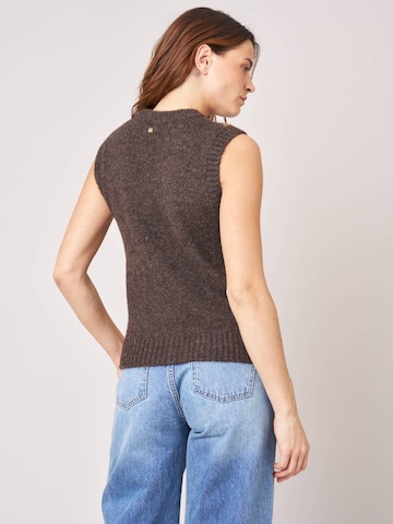 Pull-over Deeluxe en marron