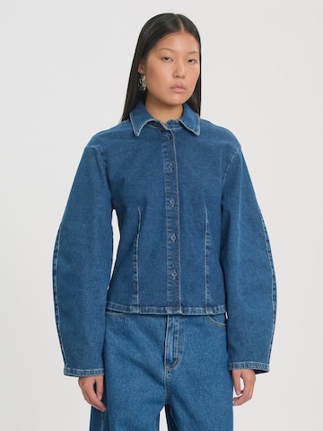 EDITEDBluza 'Guya' - plava boja: prednji dio