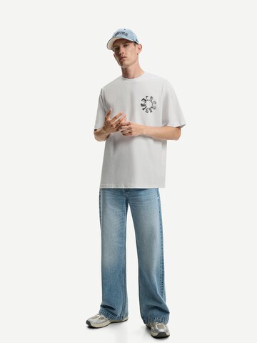 Bershka Тениска в бяло