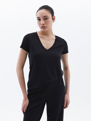 T-shirt OXXO en noir : devant