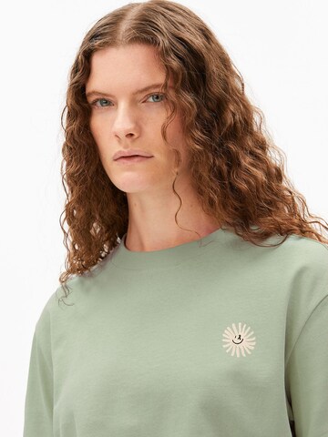 T-shirt ARMEDANGELS en mélange de couleurs