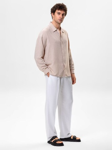 Antioch Comfort fit Button Up Shirt in Beige
