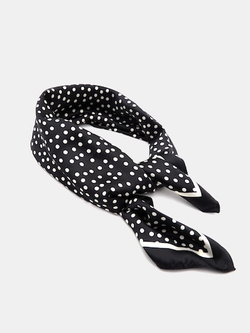 Pull&Bear Scarf in Black