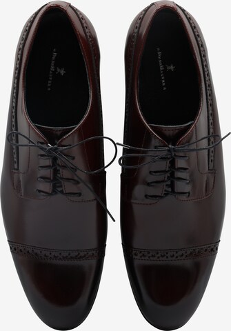 DreiMaster Klassik Lace-Up Shoes in Red