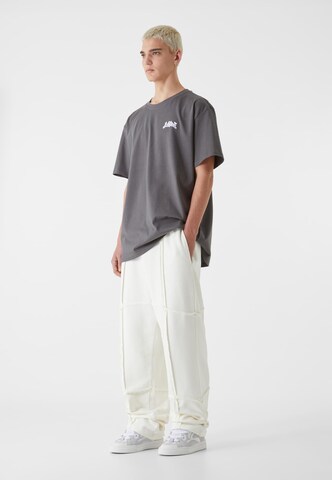 Lost Youth T-Shirt 'Heart' in Grau