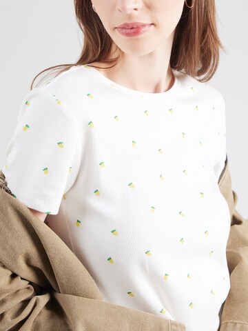 ONLY - Camiseta 'ONLFENJA' en blanco