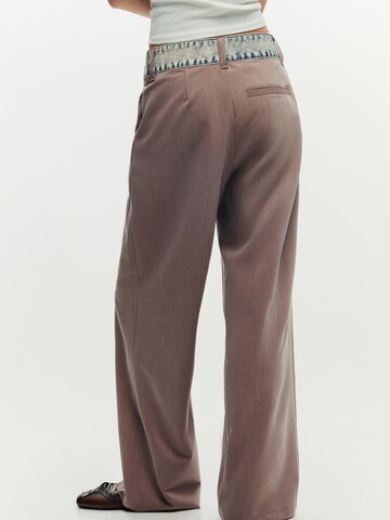 DesigualWide Leg/ Široke nogavice Hlače s naborima - crvena boja