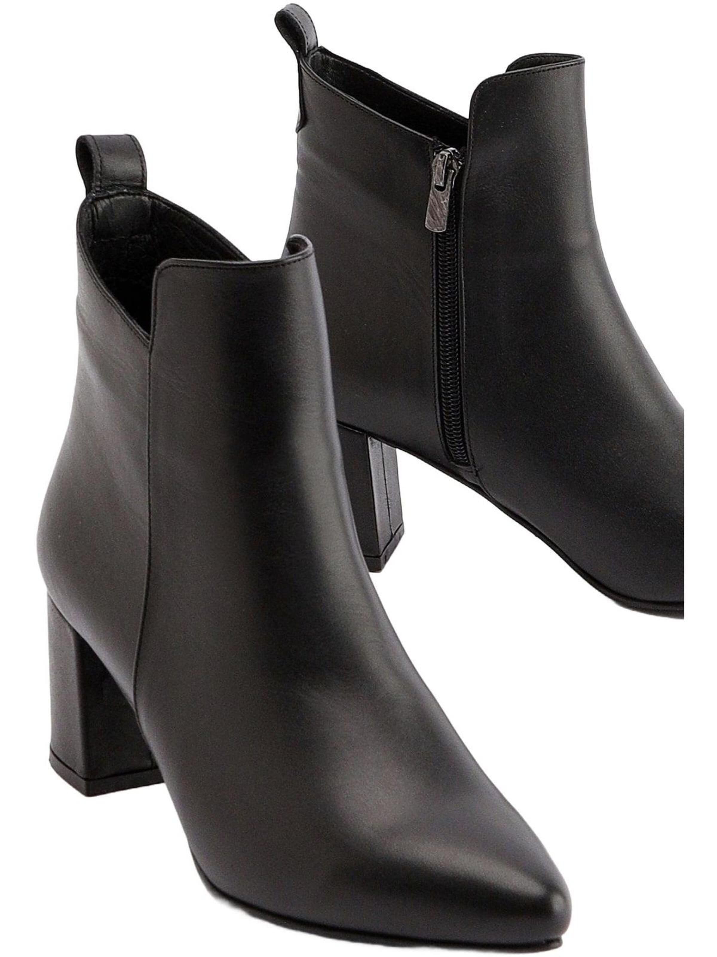 Limoya Booties 'Julia' in Black
