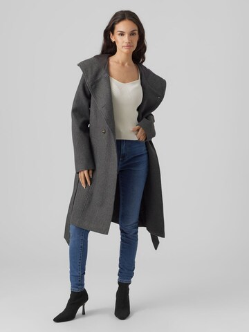 VERO MODA Between-Seasons Coat 'VINCEFIONA' in Grey