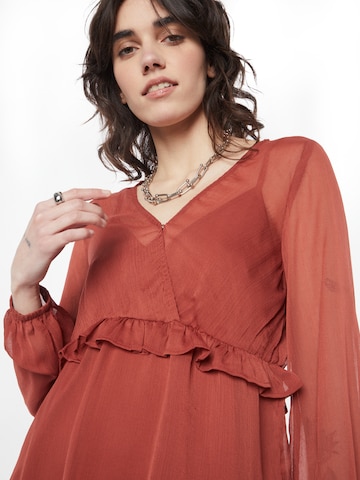 ABOUT YOU Bluse 'Kiara' in Rot
