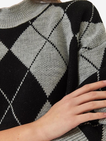 Pullover di Bianco Lucci in grigio