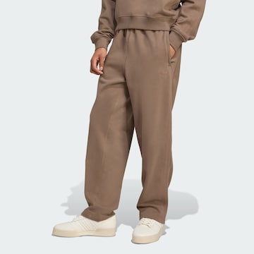 ADIDAS ORIGINALS Loosefit Παντελόνι 'Premium Essentials' σε καφέ: μπροστά