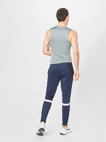 Slimfit Pantaloni sport de la NIKE pe albastru