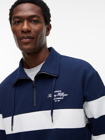 TOMMY HILFIGER Свитшот в Синий
