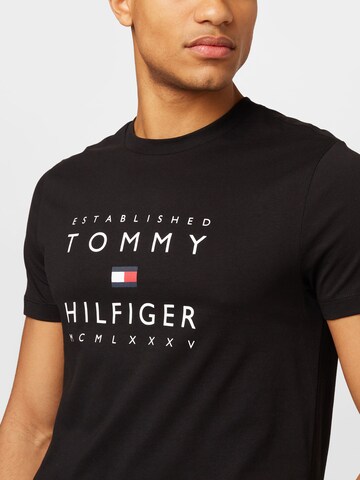 TOMMY HILFIGER Тениска в черно