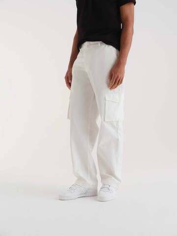 ABOUT YOU x Kevin Trapp Loose fit Cargo Pants 'Jaron' in White