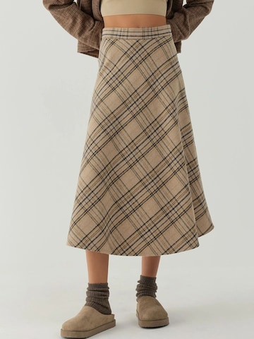 Hiccup - Saia em bege: frente