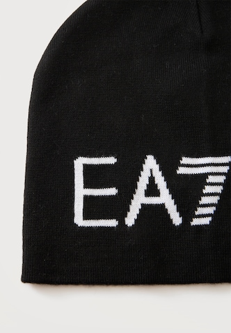 Căciulă de la EA7 Emporio Armani pe negru