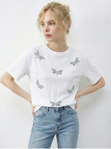 Bianco Lucci Shirt in White: front