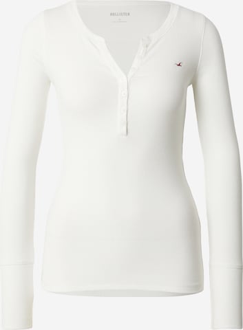 Tricou de la HOLLISTER pe alb: față