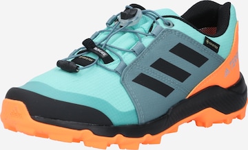 Scarpa bassa di ADIDAS TERREX in verde: frontale