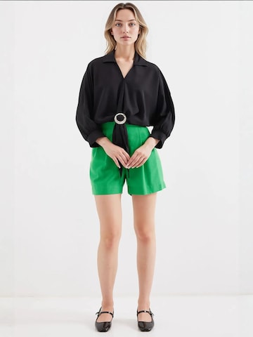 Bigdart Blouse in Zwart