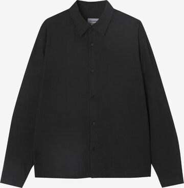 Pull&Bear Regular fit Overhemd in Zwart: voorkant