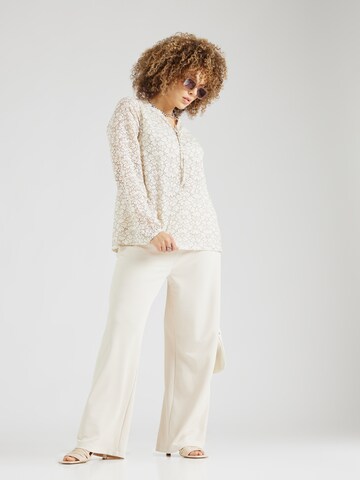 Chemisier 'CARMARTHA' ONLY Carmakoma en beige