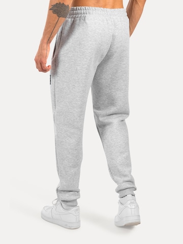 Smilodox Tapered Trousers 'Rayk' in Grey
