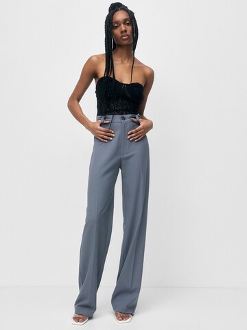 Pull&Bear Wide leg Trousers with creases in Blue: front