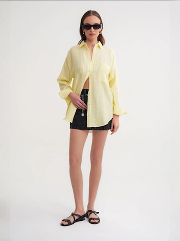 Camicia da donna di MixRay in giallo