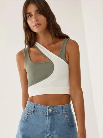 Hiccup Top in White: front