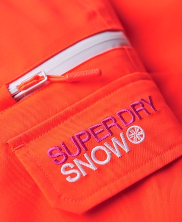 Regular Pantalon outdoor 'Ultimate Rescue' Superdry en rouge