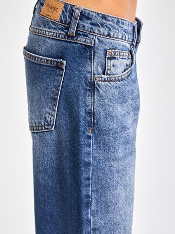 IT'S BASIC Regular Jeans 'Straight Low Rise Jeans' in Blauw