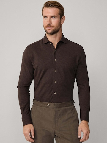 Hackett London Slim Fit Hemd in Braun: Vorderseite