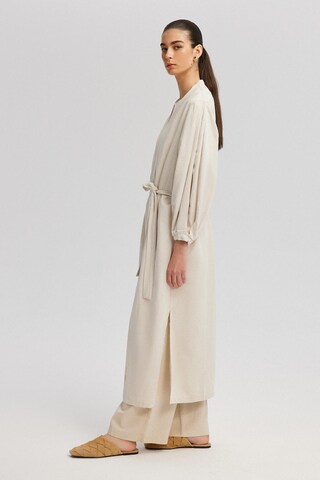 Touche Prive Kimono in Beige