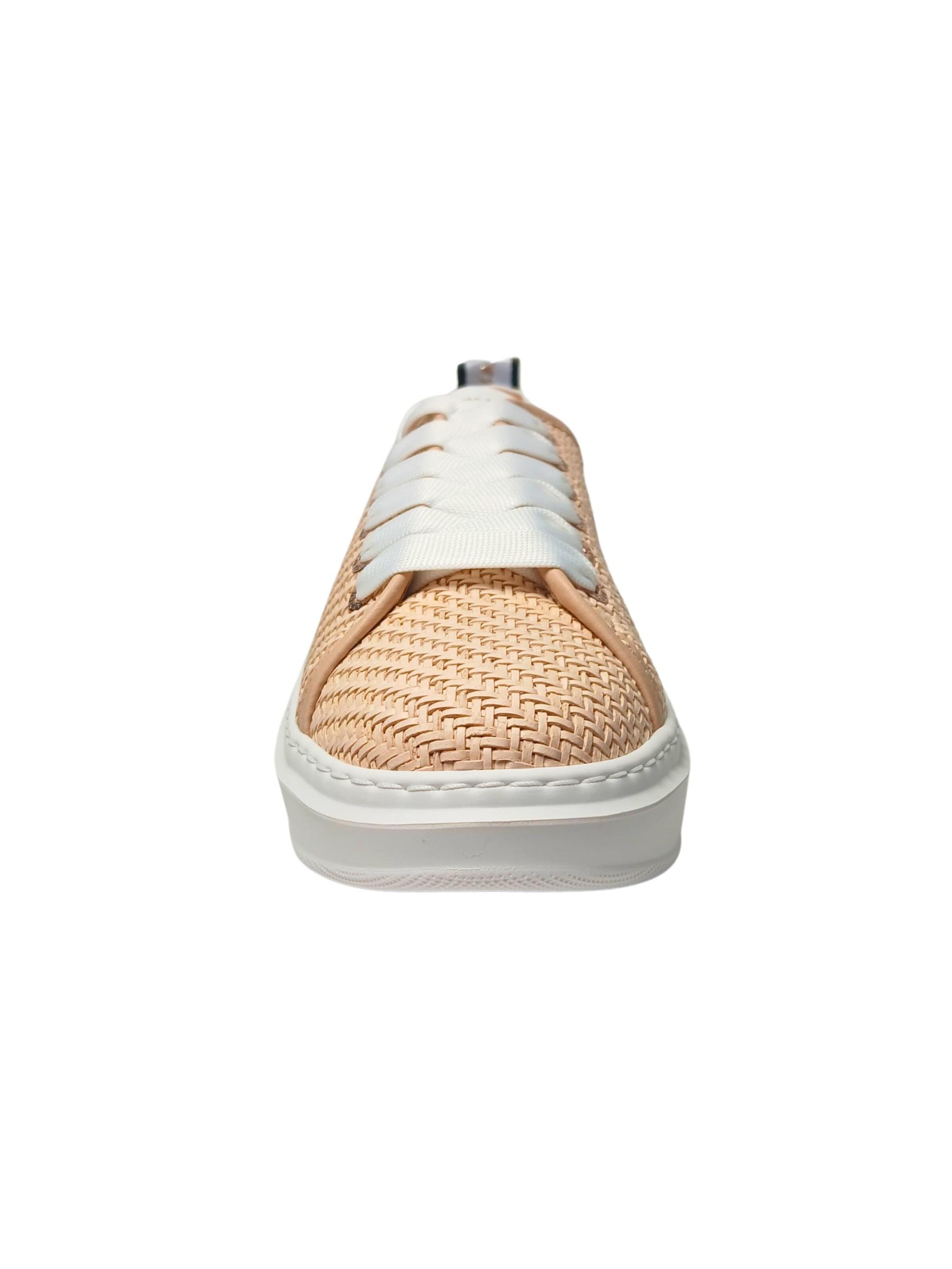 Alexander Smith Sneakers in Beige