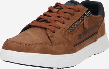 TOM TAILOR - Zapatillas deportivas bajas en marrón: frente