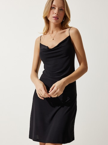 Happiness İstanbul Šaty - Čierna: predná strana