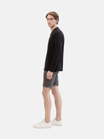 TOM TAILOR - Slimfit Pantalón chino en gris