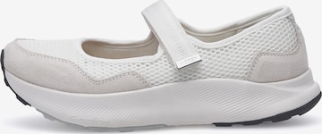 WODEN Ballerina in Weiß: Vorderseite