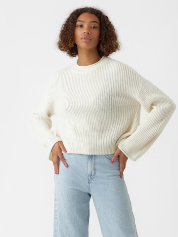 VERO MODA Sweater 'Sayla' in White: front