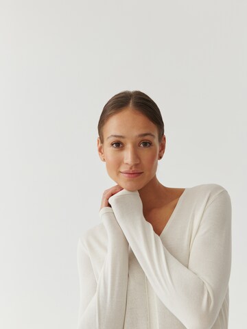 Pull-over 'Tesso' TATUUM en blanc