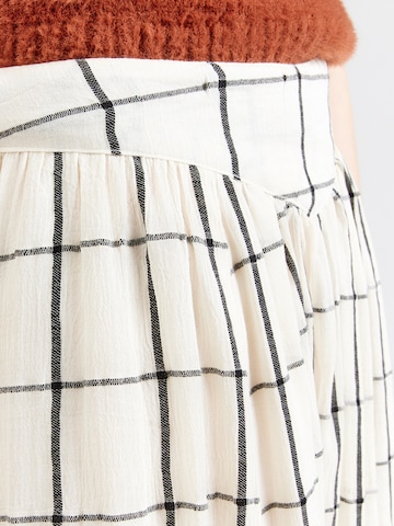 Jupe 'TSSALLY' TOPSHOP en blanc