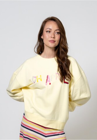 OH APRIL Sweatshirt in Geel: voorkant