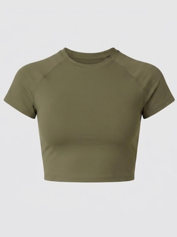 Sport top de la YO-GAYA pe verde