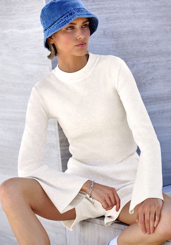 Pull-over Copenhagen Studios en beige : devant